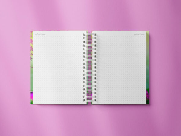 caderno personalizado A5 - pascoa - coelho rosa - miolo pontilhado